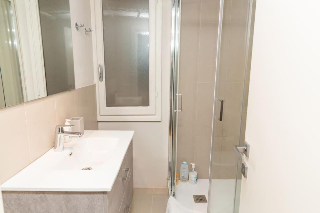 Cozy Santa Maria Novella Uffizi Duomo 2Beds-2Baths Apartment Florenţa Exterior foto