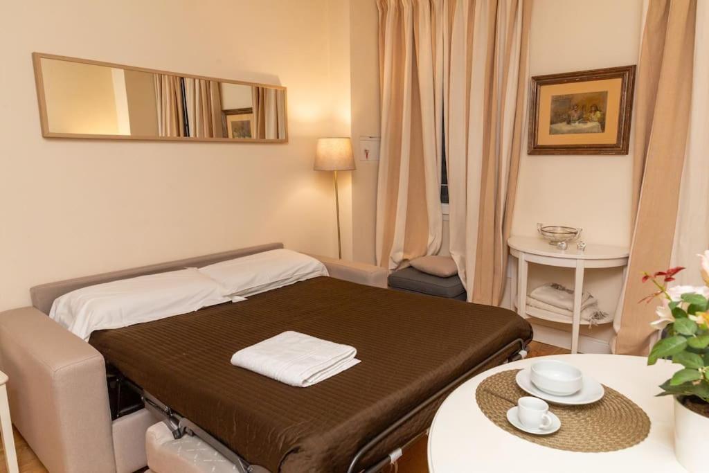 Cozy Santa Maria Novella Uffizi Duomo 2Beds-2Baths Apartment Florenţa Exterior foto