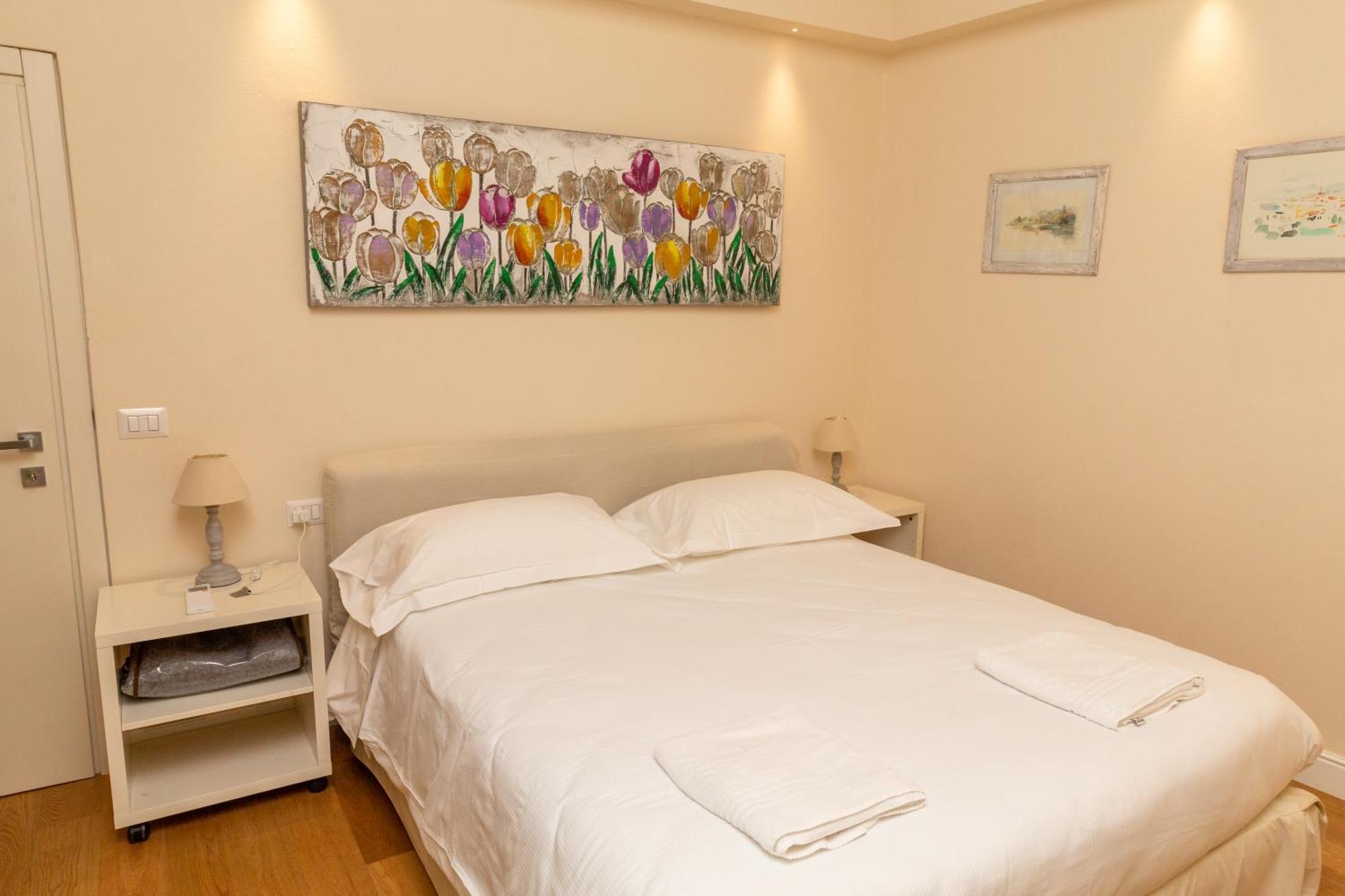 Cozy Santa Maria Novella Uffizi Duomo 2Beds-2Baths Apartment Florenţa Exterior foto